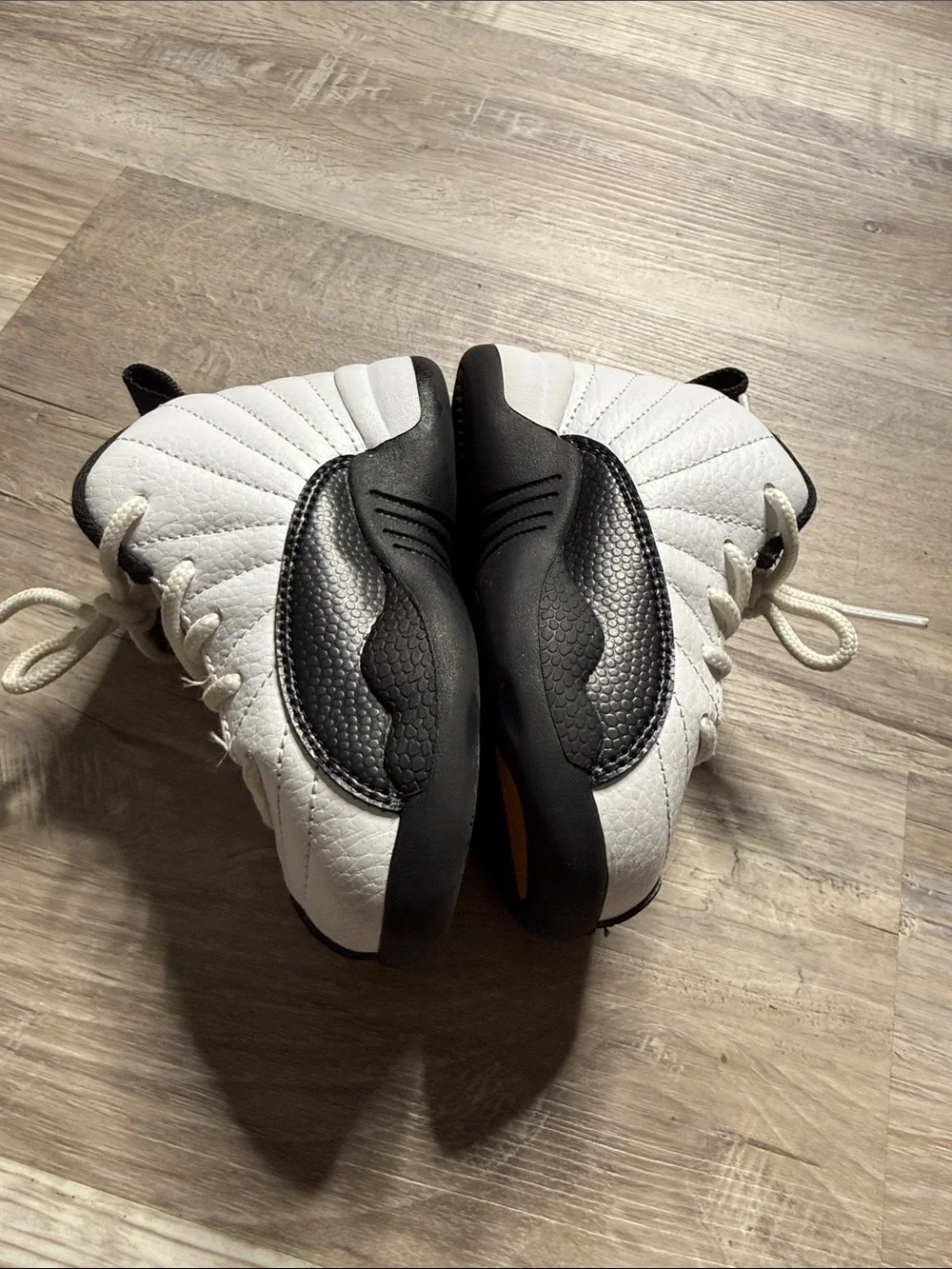 Toddler Jordan Retro Taxi 12s size 7c